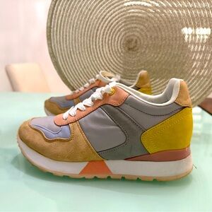 Cleé Sneakers